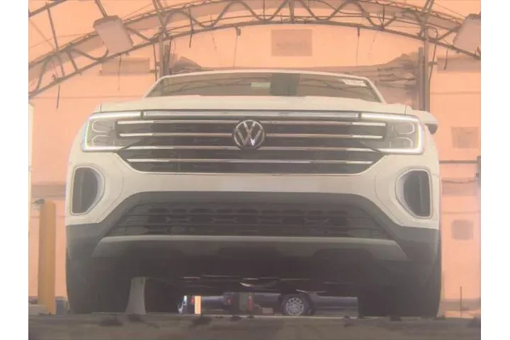 $33293 : Volkswagen Atlas 2025 SE 4dr image 3