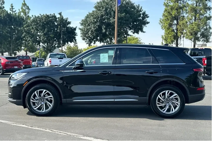 $38000 : Lincoln Corsair 2025 Premier image 5