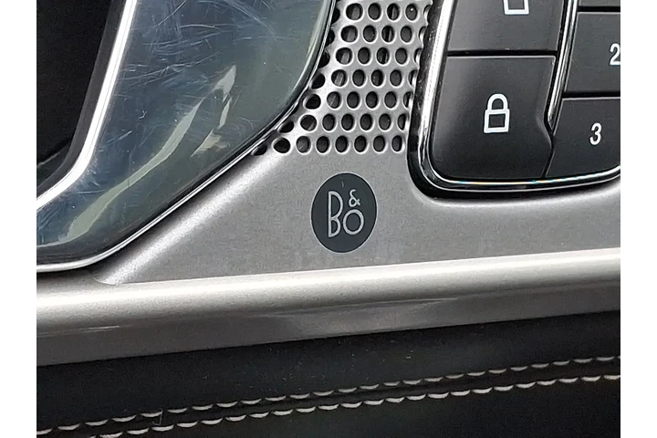 $26488 : Ford Explorer 2020 AWD ST 4d image 4