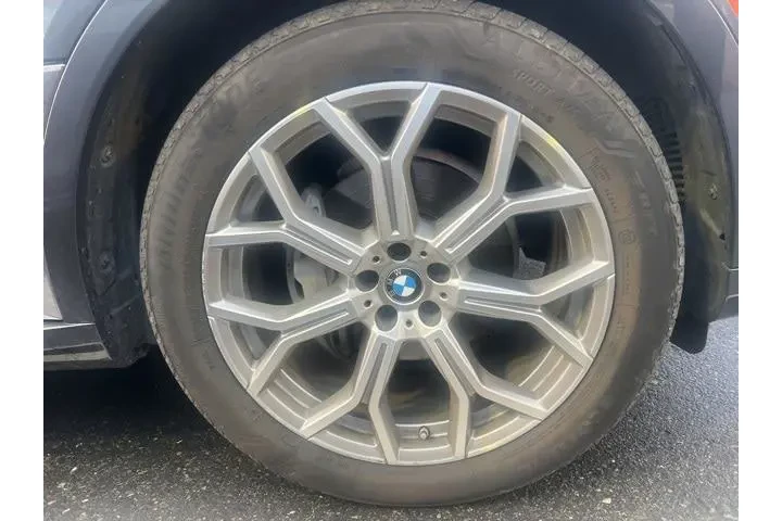 $32988 : BMW X7 2020 AWD xDrive40i 4d image 4