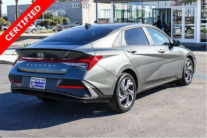 $22198 : Hyundai ELANTRA Hybrid 2025 image 6