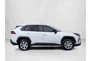 $28755 : Toyota RAV4 2025 AWD LE 4dr thumbnail