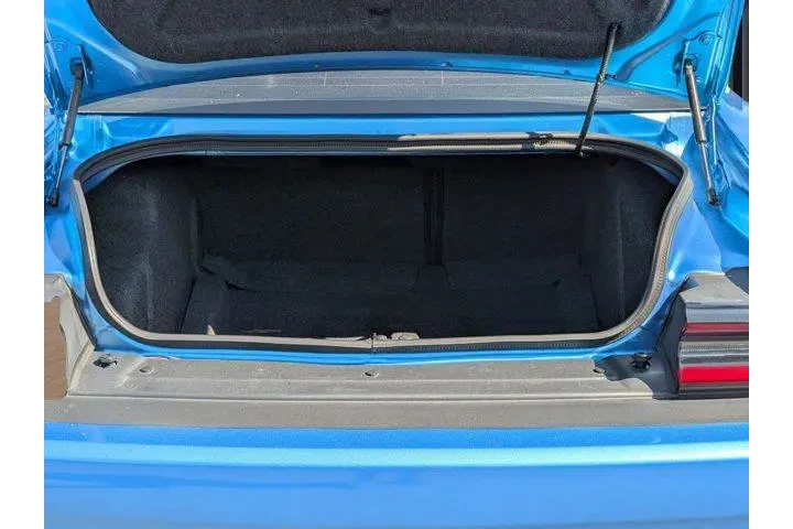 $28999 : Dodge Challenger 2015 R/T Pl image 10