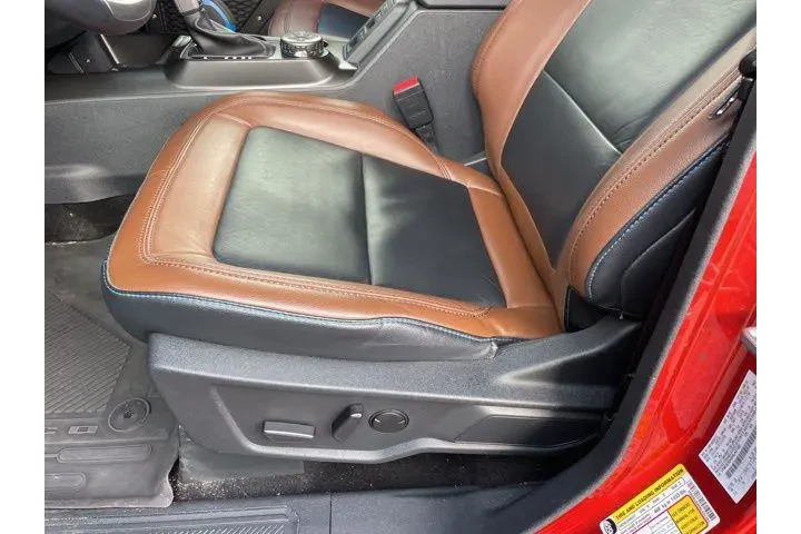 $39992 : Ford Bronco 2022 4x4 Base Ad image 8