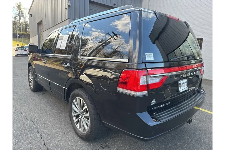 $14695 : Lincoln Navigator 2015 4x4 4 image 10