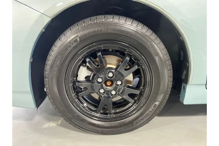 $11988 : 2015 Prius Two image 9