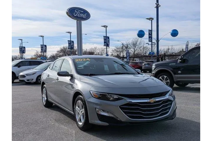 $16998 : Chevrolet Malibu 2024 LT 4dr image 1