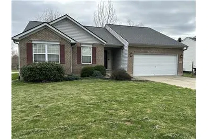 $1895 : Rental property with 3 bedro image 1