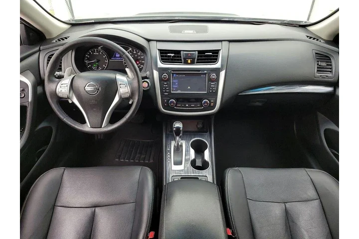 $12998 : Nissan Altima 2017 3.5 SL 4d image 9