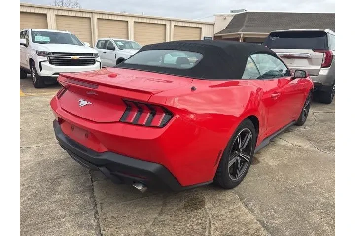 $30000 : Ford Mustang 2024 EcoBoost P image 2