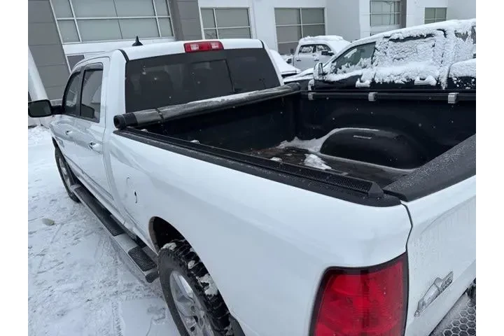 $19995 : Ram 1500 2017 4x4 SLT 4dr Cr image 6