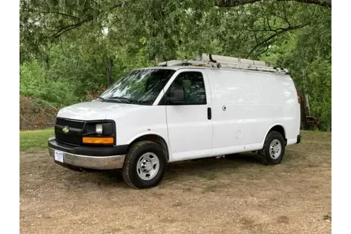 $13900 : 2014 EXPRESS G2500 image 4