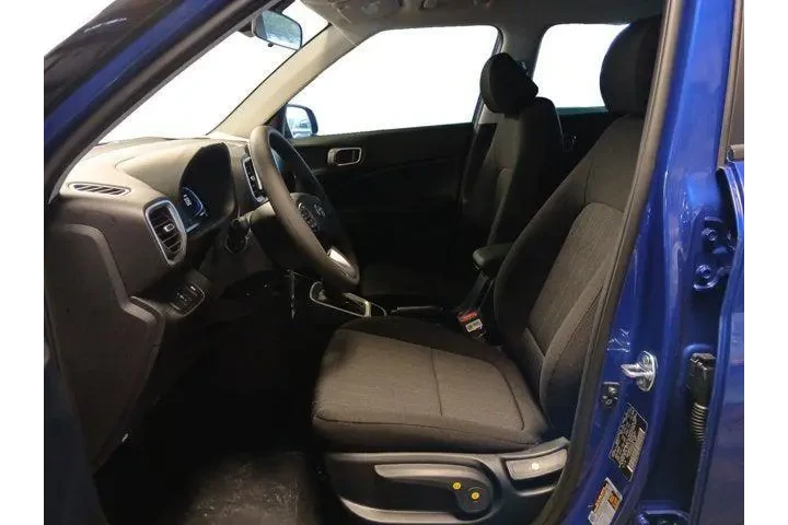 $20888 : Hyundai VENUE 2026 SE 4dr Cr image 9