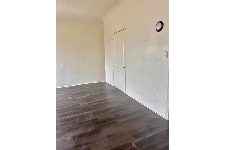 $1850 : OPEN HOUSE - 26 Y 27 DE JULIO image 3