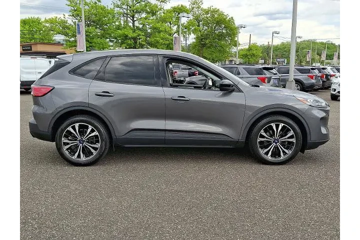 $24498 : Ford Escape 2022 SE 4dr SUV image 6