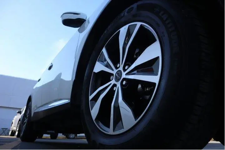 $30775 : Nissan Murano 2024 AWD SV 4d image 8