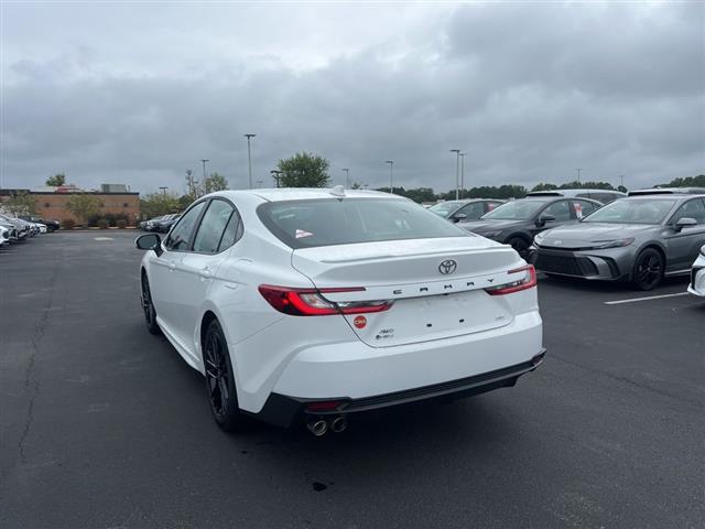 $34575 : PRE-OWNED 2025 TOYOTA CAMRY SE image 5