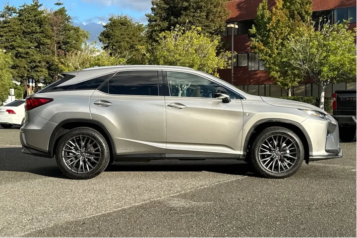 Lexus RX 450h 2019 AWD 4dr S image 2