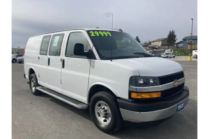 $28999 : 2021 Express 2500 image 3