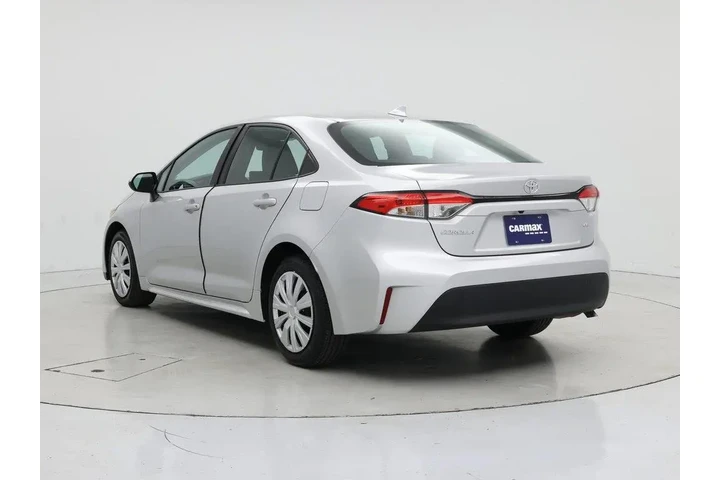 $21998 : Toyota Corolla 2024 LE 4dr S image 2