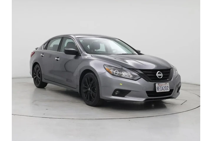 $14998 : Nissan Altima 2018 2.5 SR 4d image 1
