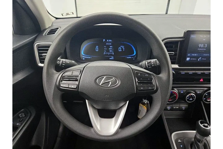 $16998 : Hyundai VENUE 2024 SE 4dr Cr image 9