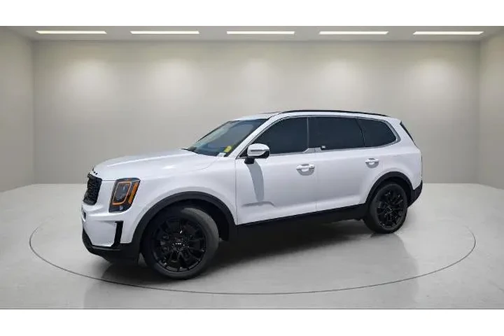$23900 : Kia Telluride 2022 AWD EX 4d image 1