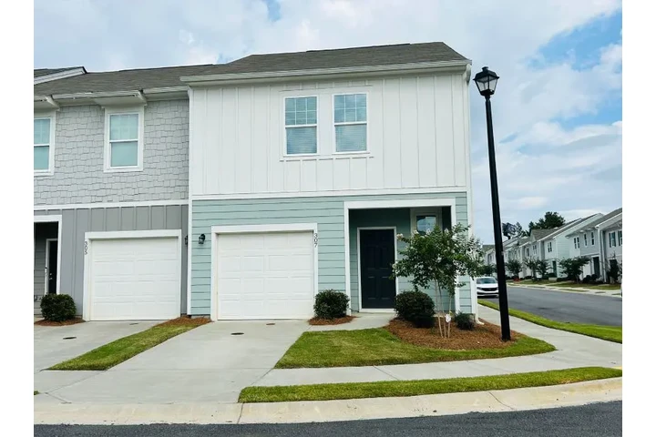 $1249 : Welcome home image 2