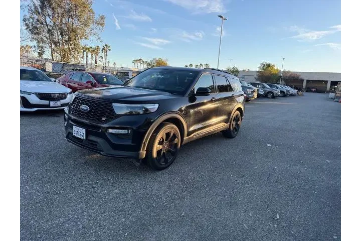 $29800 : Ford Explorer 2020 AWD ST 4d image 1