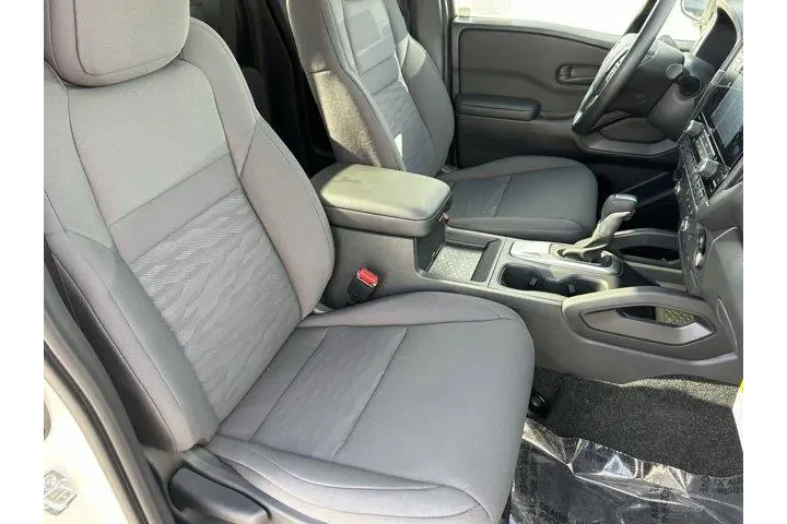 $35565 : Nissan Frontier 2026 4x4 S 4 image 10