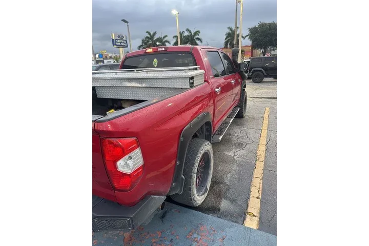 $17990 : Toyota Tundra 2018 4x4 Limit image 3
