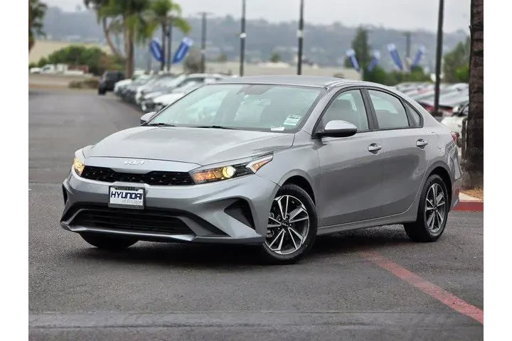 $16495 : Kia Forte 2023 LXS 4dr Sedan image 2