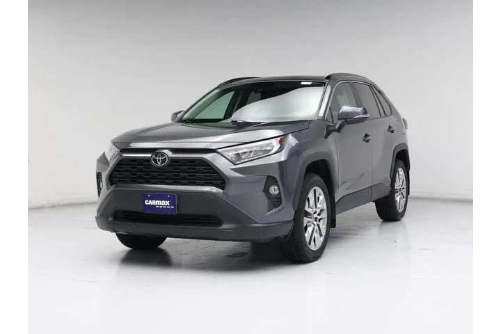 $27998 : Toyota RAV4 2021 AWD XLE Pre image 4