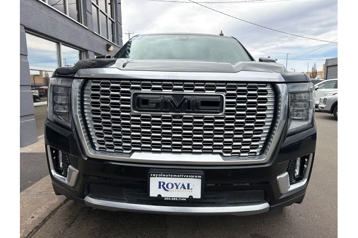 $48995 : 2022 GMC Yukon XL 4WD Denali image 6