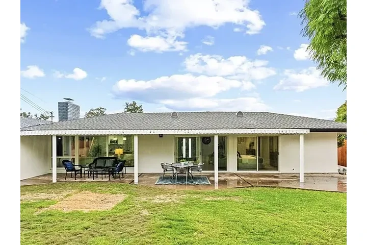 $2000 : HOUSE FOR RENT image 10