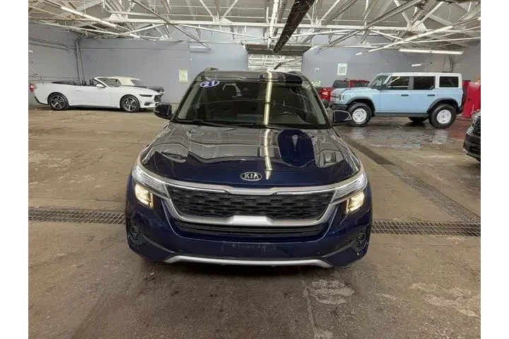 $22990 : Kia Seltos 2021 AWD EX 4dr S image 1