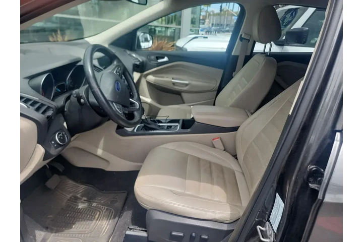 $12277 : Ford Escape 2017 AWD Titaniu image 1