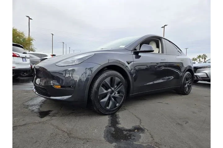 $35292 : Tesla Model Y 2024 Long Rang image 2