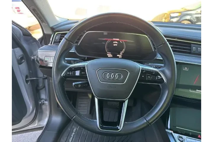 $28580 : Audi e-tron Sportback 2022 A image 8