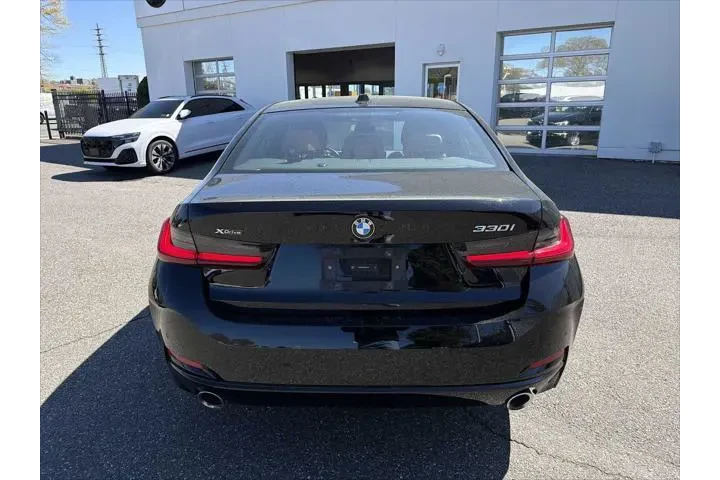 $36943 : BMW 3 Series 2024 AWD 330i x image 2