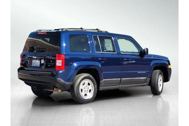 $9995 : Jeep Patriot 2017 4x4 Sport image 4