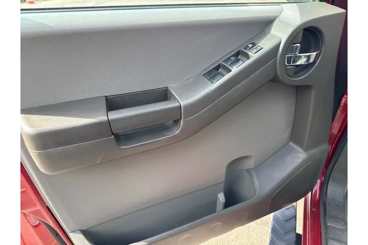 $11995 : 2014 Xterra S image 10