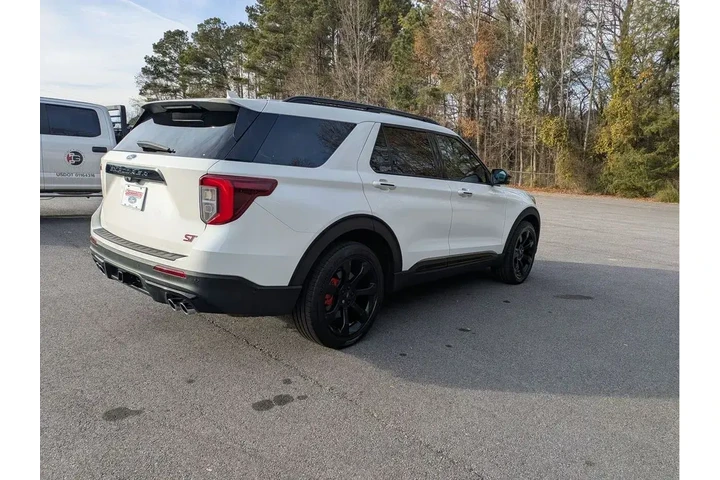 $34991 : Ford Explorer 2021 AWD ST 4d image 4