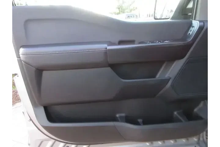 $39684 : Ford F-150 2024 4x4 STX 4dr image 9