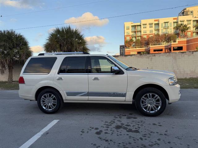 $8888 : 2008 Navigator image 5