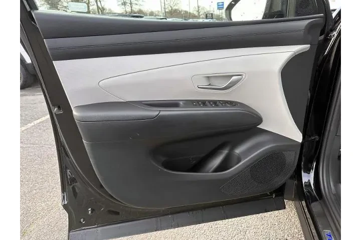 $28999 : Hyundai TUCSON 2025 AWD SE 4 image 8