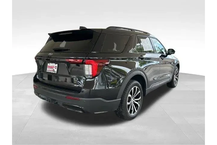 $38413 : Ford Explorer 2025 AWD ST-Li image 3
