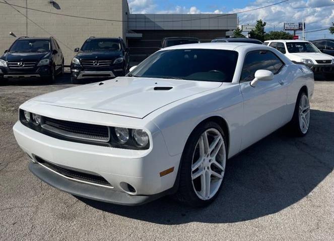 $8900 : 2014 Challenger SXT image 9