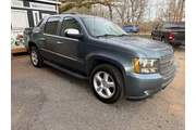 $12999 : 2010 Avalanche LTZ thumbnail