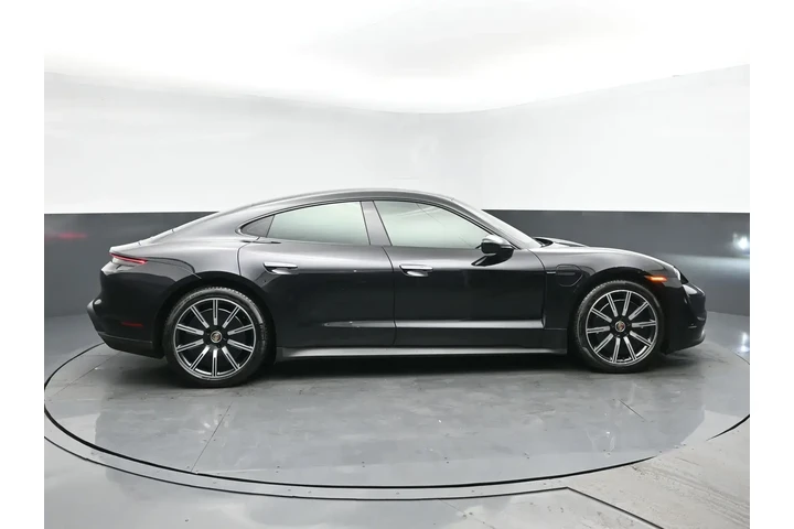 $39995 : Porsche Taycan 2022 4dr Seda image 3